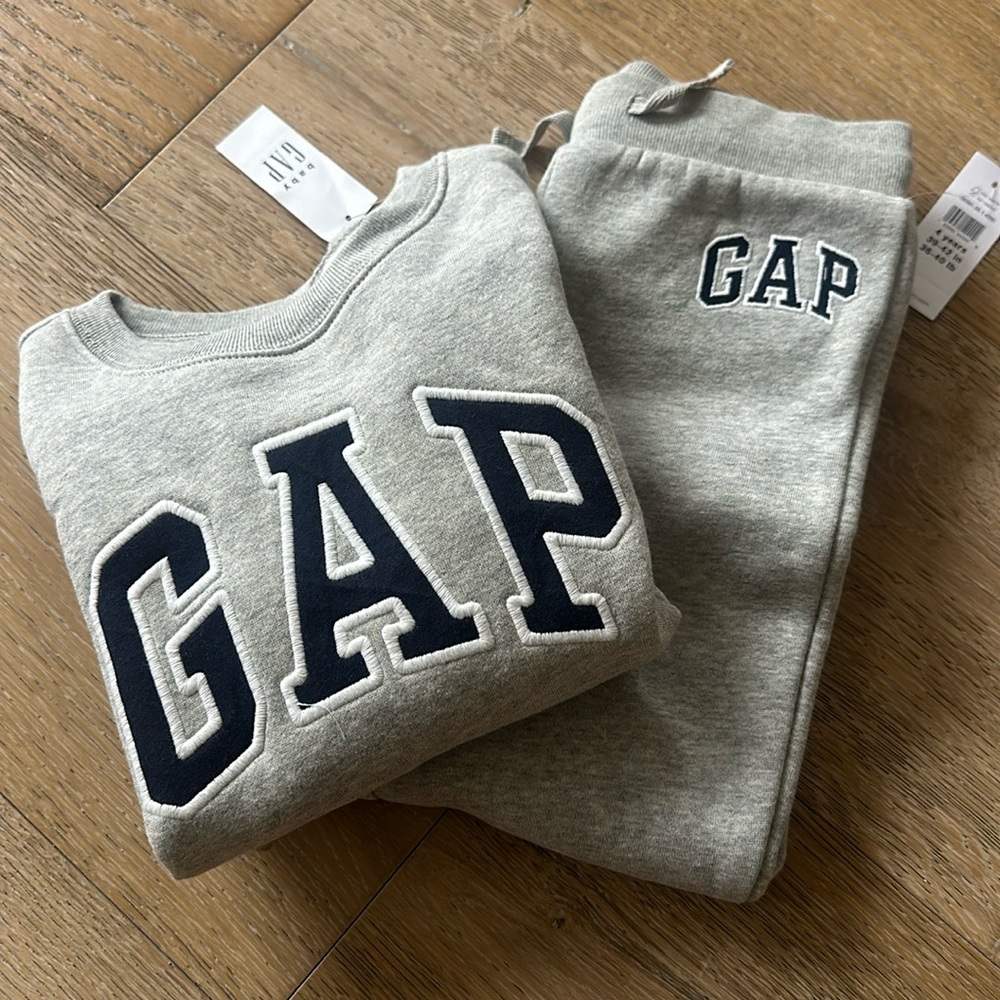 ***NEW*** unisex sweatsuit